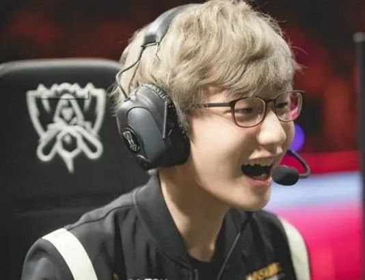 行业中的影 行业中的影