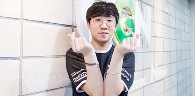 时更显得捉 时更显得捉