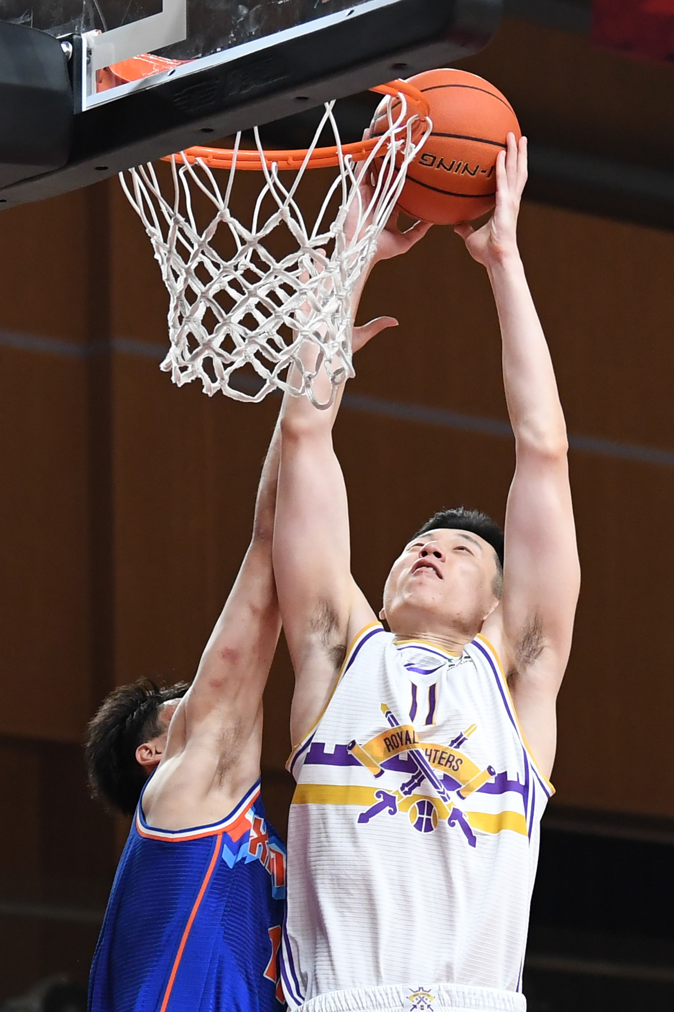 防守端锋卡 防守端锋卡