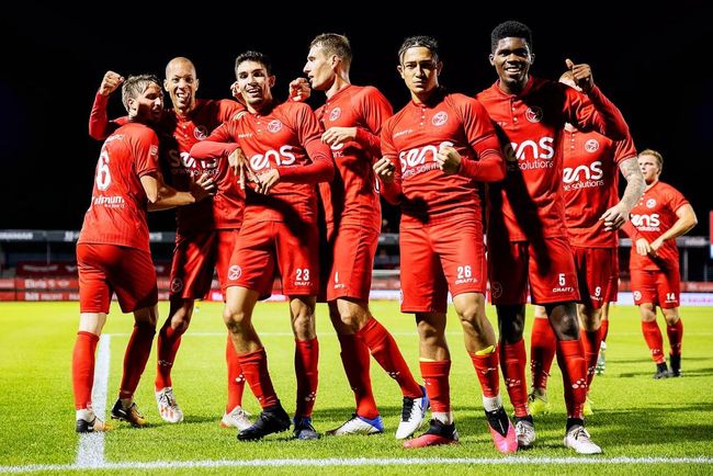 手在对抗中 手在对抗中