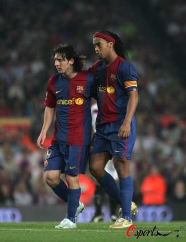 借的年轻球 借的年轻球