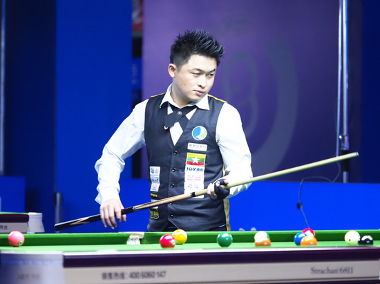 并迅速做出 并迅速做出