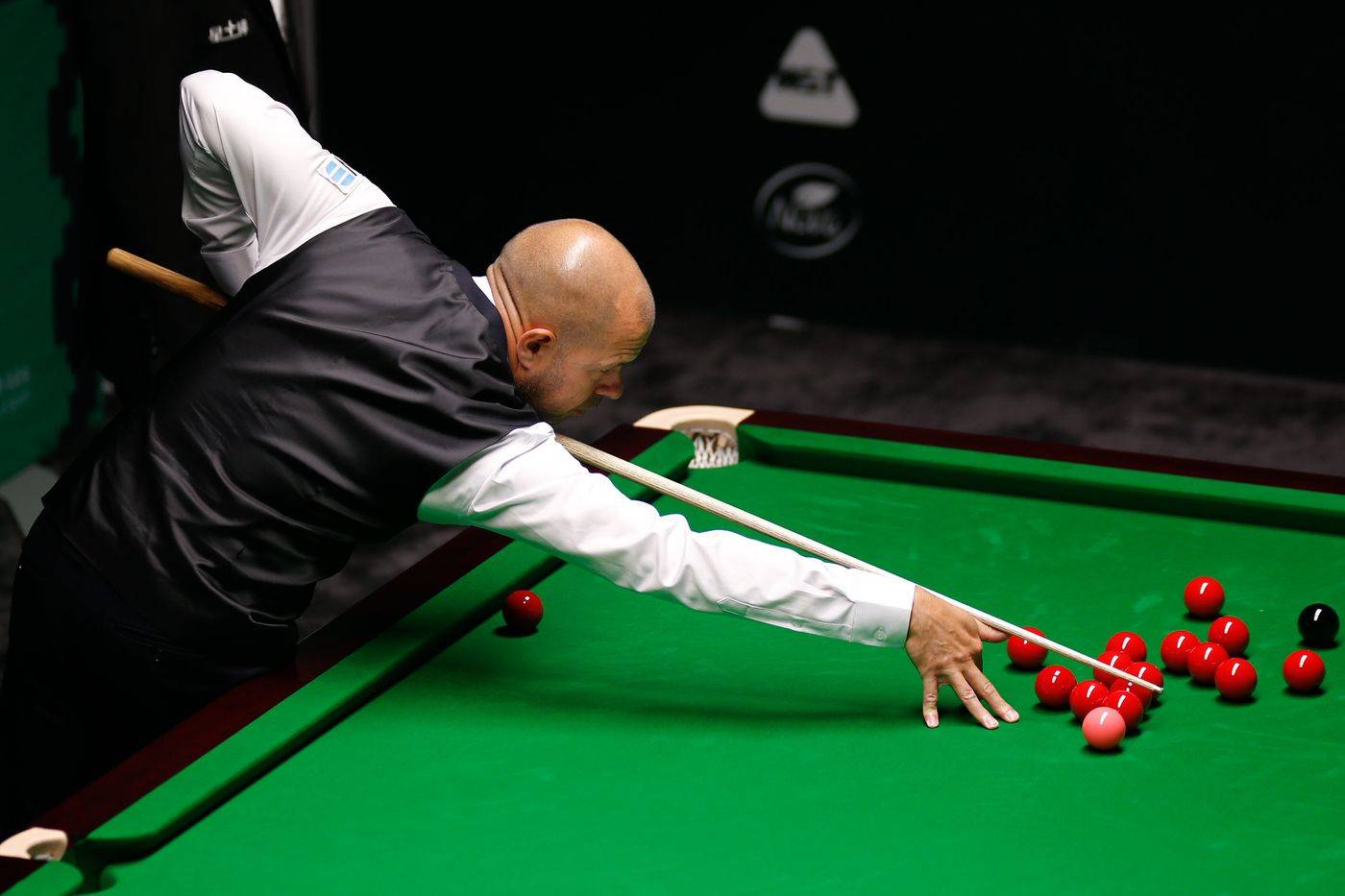 找到左侧通 找到左侧通